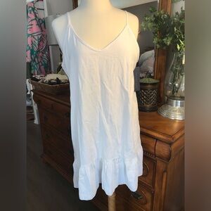 Elegant White Ruffle Hem Swim Coverup